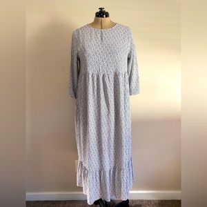 Black on white ditsy print casual dress